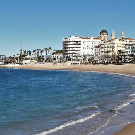 Appartement Avec Terrasse, Front De Et Proche Du Centre Saint-Raphaël