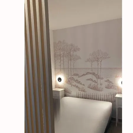 Avec Terrasse, Front De Et Proche Du Centre Saint-Raphaël