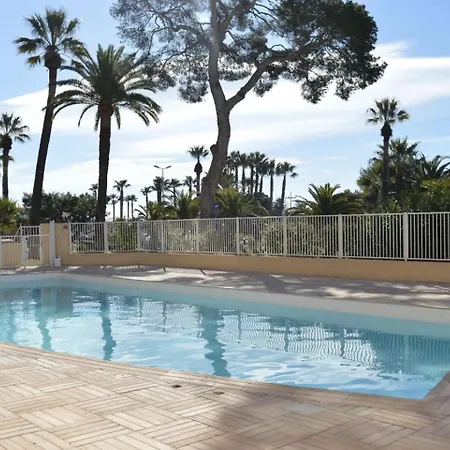 Charmant Studio Avec Terrasse- Front De Mer - Proche Du Centre Et Gare Tgv *