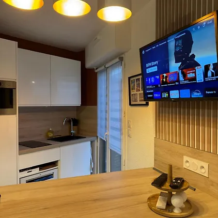 Avec Terrasse, Front De Et Proche Du Centre Saint-Raphaël