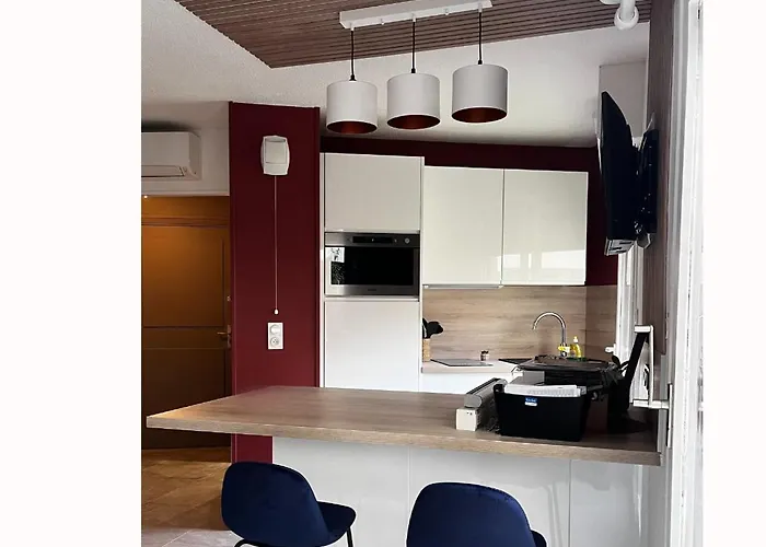 Charmant Studio Avec Terrasse- Front De Mer - Proche Du Centre Et Gare Tgv